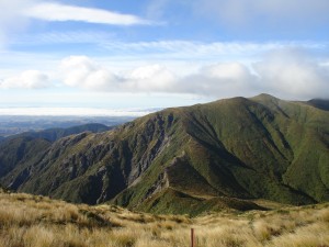 The route from Taumatataua looking across to 1452. Otumore in cloud on the far right